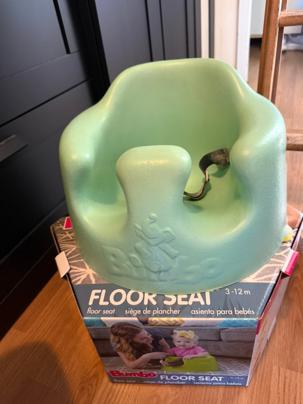 Bumbo floor seat met plateau, Ophalen, Zo goed als nieuw, Overige typen, Afneembaar eetblad