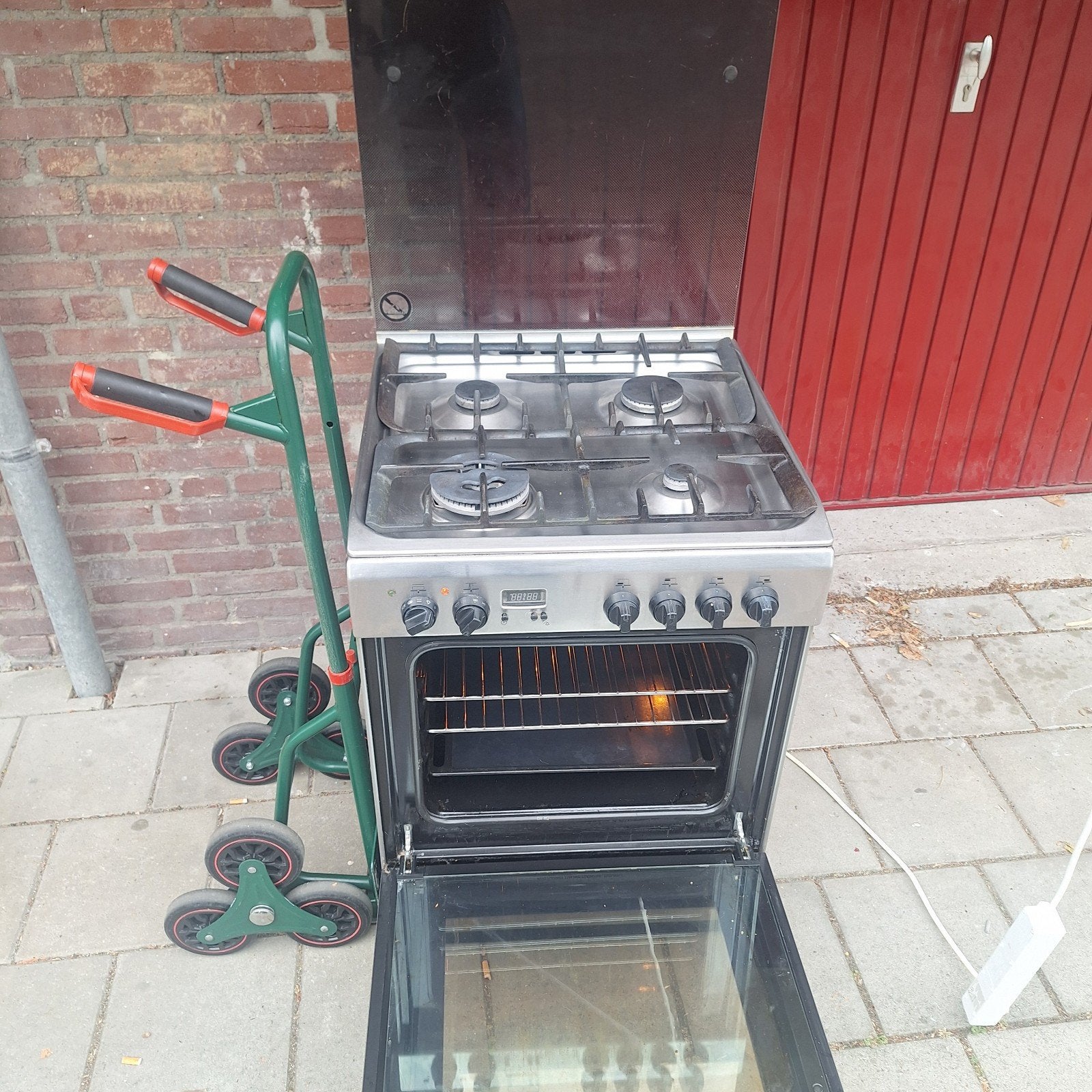 Indesit Vrijstaand Gasfornuis met Oven (bezorging mogelijk), Ophalen, Gebruikt, Minder dan 85 cm, Warmhoudplaat