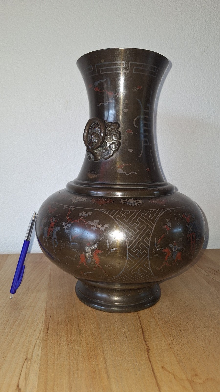 Antieke Aziatische Bronzen Vaas met Zilver- en Koperinleg, Ophalen of Verzenden