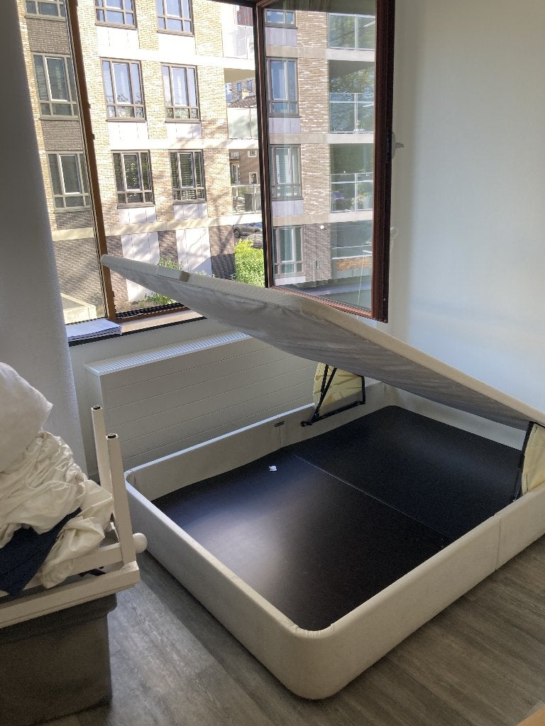 IKEA Bedframe with storage space. KVITSÖY  140x200 white, Huis en Inrichting, Slaapkamer | Boxsprings, Ophalen, Wit, Tweepersoons