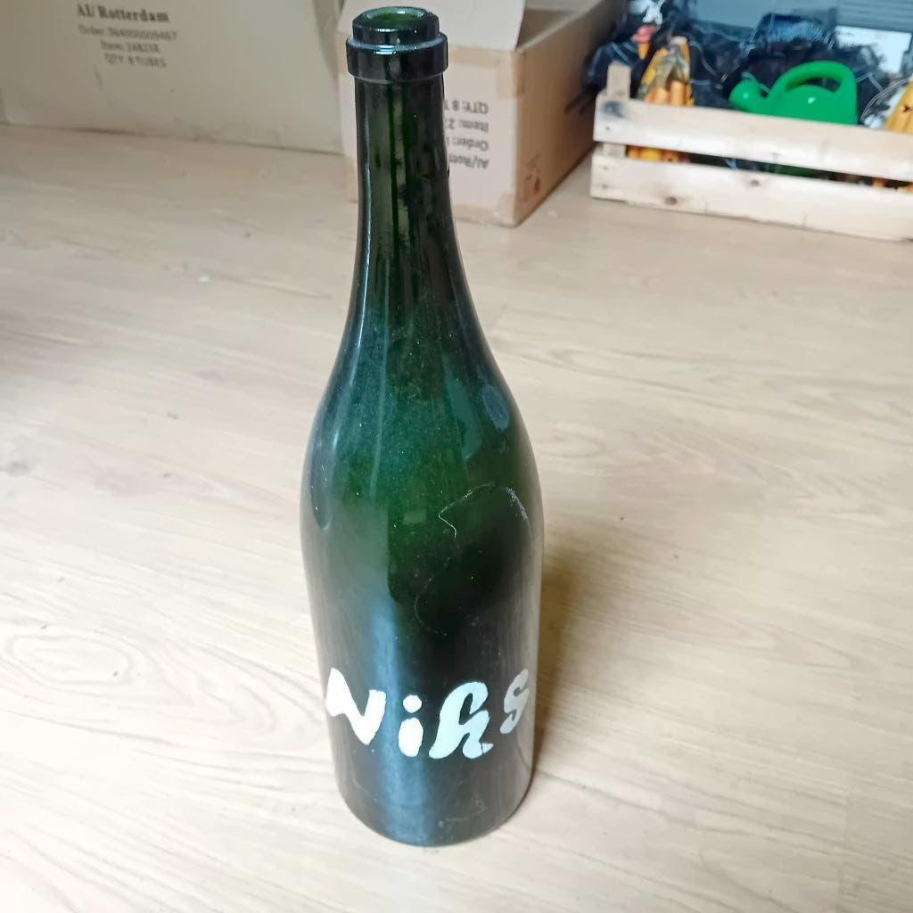 wijnfles NIKS, Ophalen, Gebruikt, Fopartikel, Verjaardag