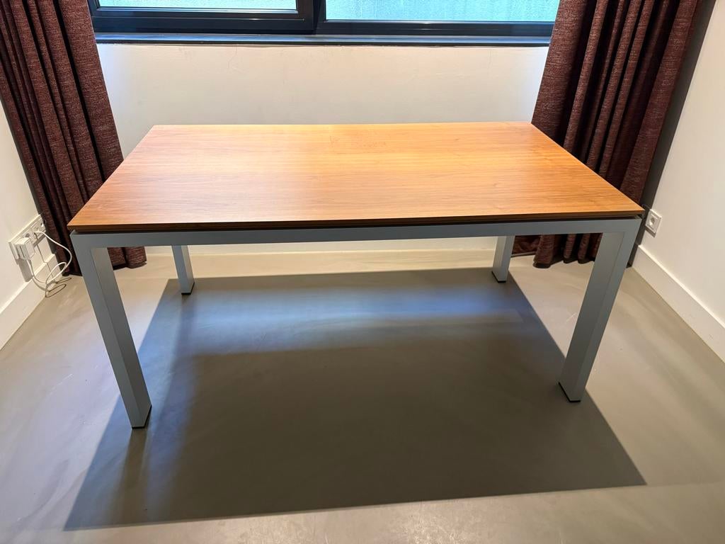 Strakke ARCO design tafel, Ophalen, 100 tot 150 cm, Eikenhout, Zo goed als nieuw