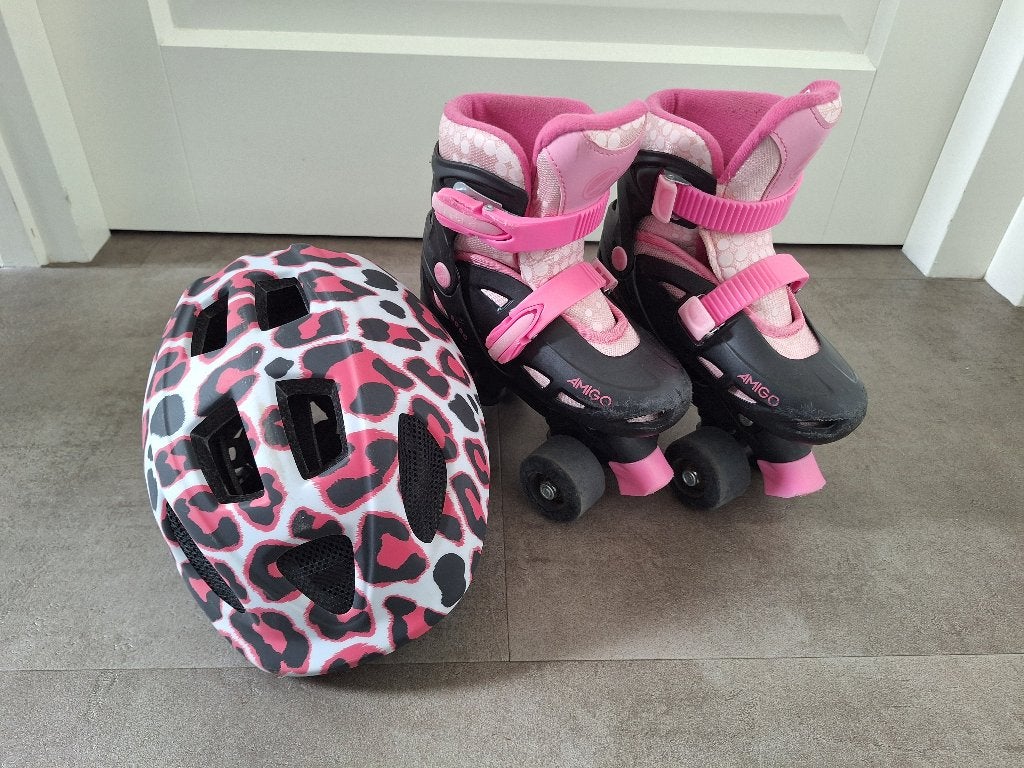 Rolschaatsen, maat 30-33 + helm, Ophalen, Gebruikt