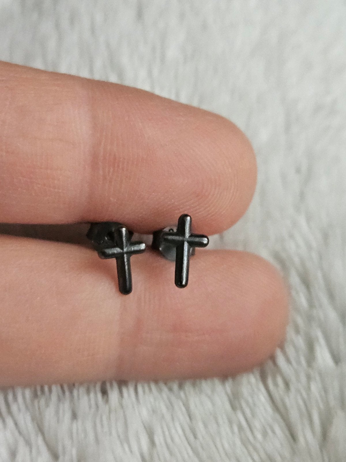 Zwarte kruis oorknopjes Sterling zilver, Zwart, Nieuw, Ophalen of Verzenden, Knopjes of Stekers