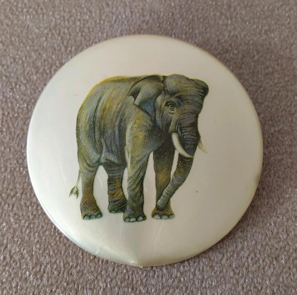 VINTAGE BROCHE MET OLIFANT, Ophalen of Verzenden, Zo goed als nieuw, 4 tot 7 cm, Overige materialen