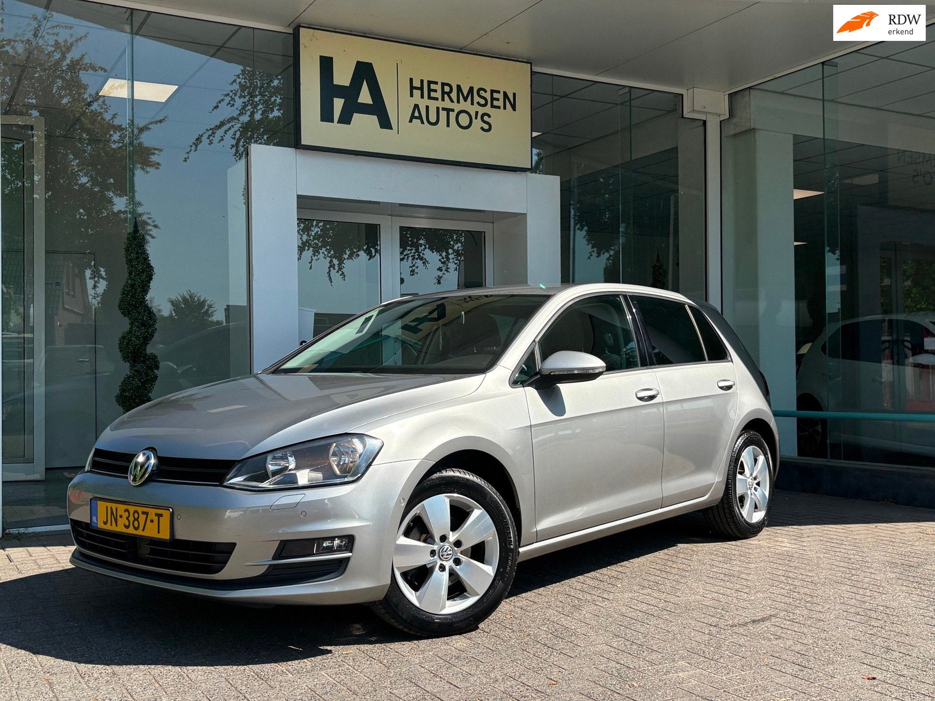 Volkswagen Golf 1.2 TSI Business|CarPlay|ACC|Nwe Riem|Stoel., Voorwielaandrijving, Gebruikt, Euro 6, 4 cilinders
