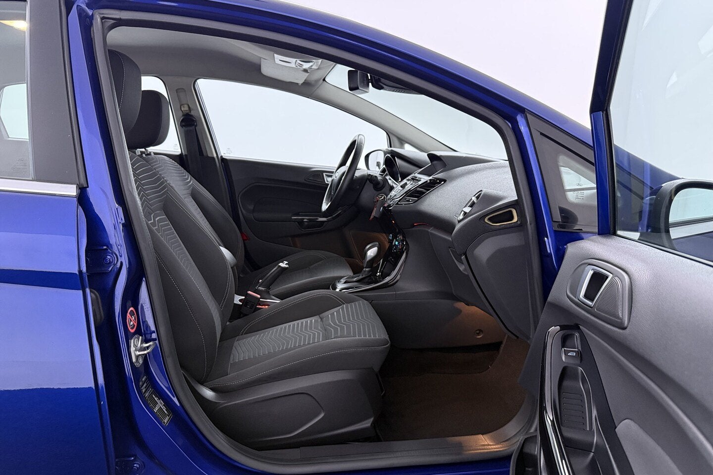 Foto 22 van Ford Fiesta 1.0 EcoBoost Titanium Automaat (NAVIGATIE, CRUIS