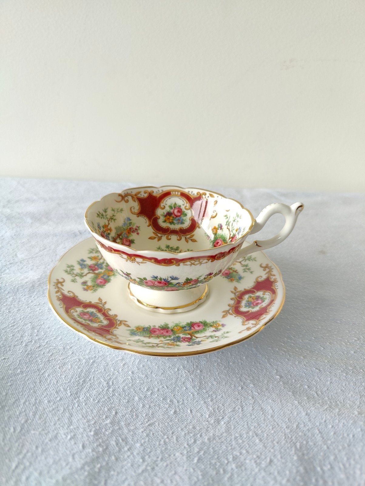 Coalport Bone China Kop en Schotel-rode, Ophalen of Verzenden