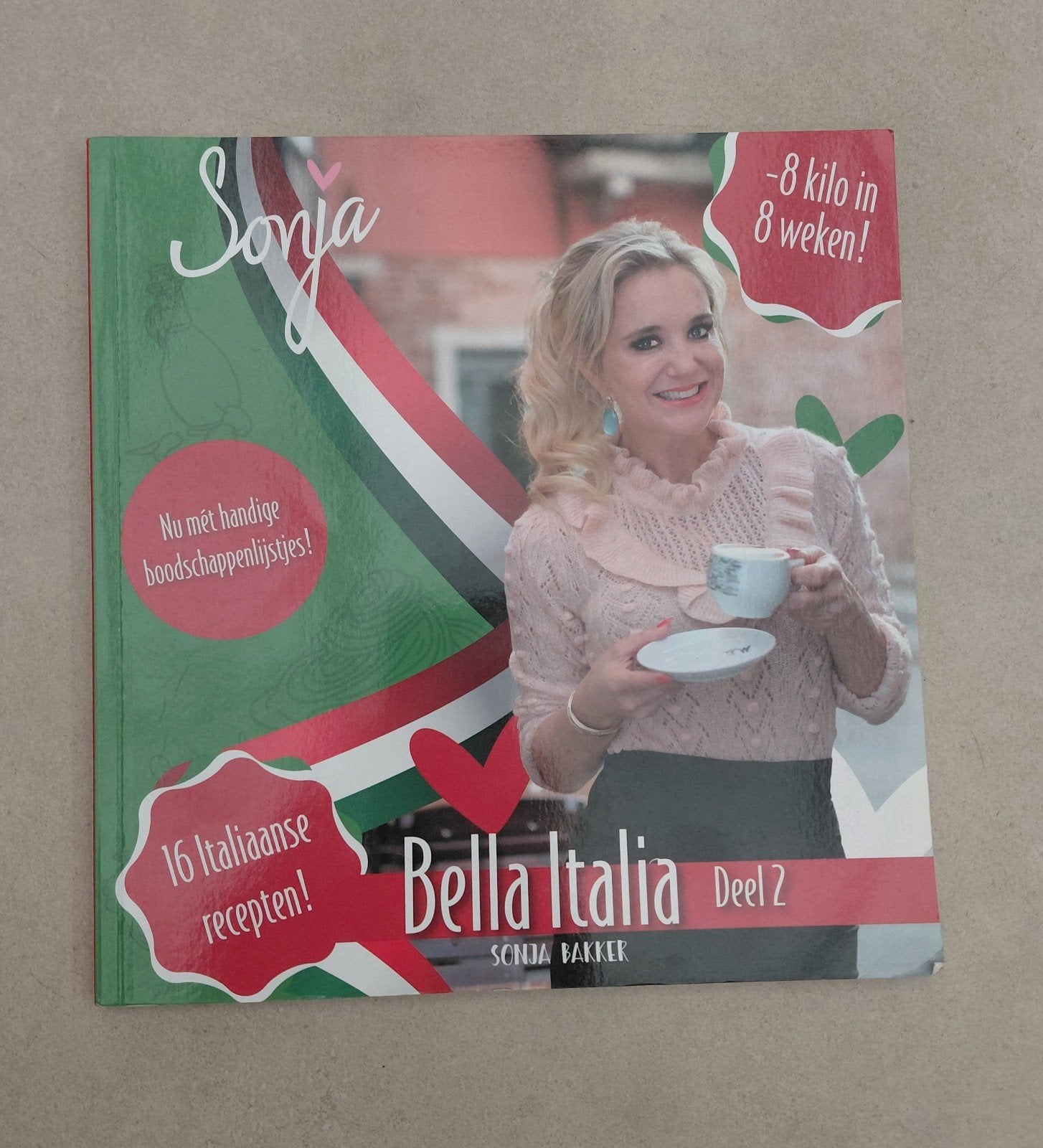 Sonja Bakker - Bella Italie, deel 2 (Lidl editie), Boeken, Ophalen of Verzenden, Zo goed als nieuw, Sonja Bakker