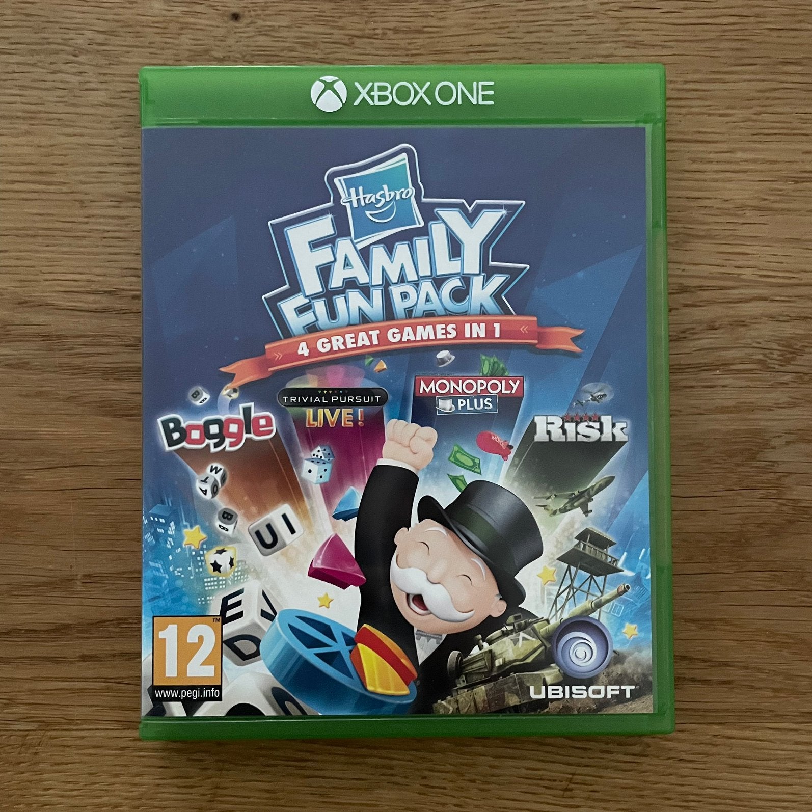 Xbox One Family Fun Pack - Monopoly, Risk, Boggle, Trivial, Spelcomputers en Games, 3 spelers of meer, Ophalen of Verzenden, Zo goed als nieuw