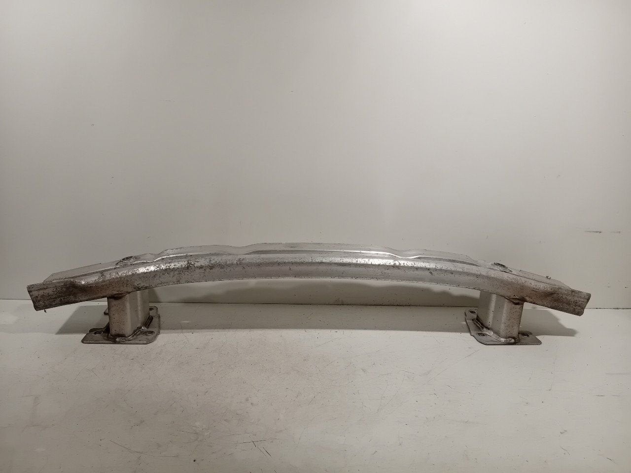 Bumperbalk voor Volkswagen Touareg, Onderdelen@venauto.nl, Van der Ven Autorecycling B.V., Gebruikt, Ettenseweg 76, 4706 PB Roosendaal, The Netherlands