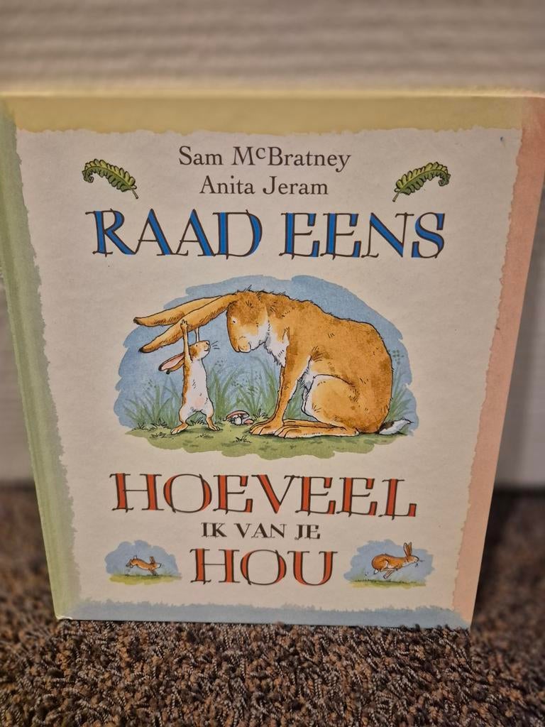 Raad eens hoeveel ik van je hou - Voorleesboek (nieuwstaat), Ophalen of Verzenden, Zo goed als nieuw, Sam McBratney, 2 tot 3 jaar