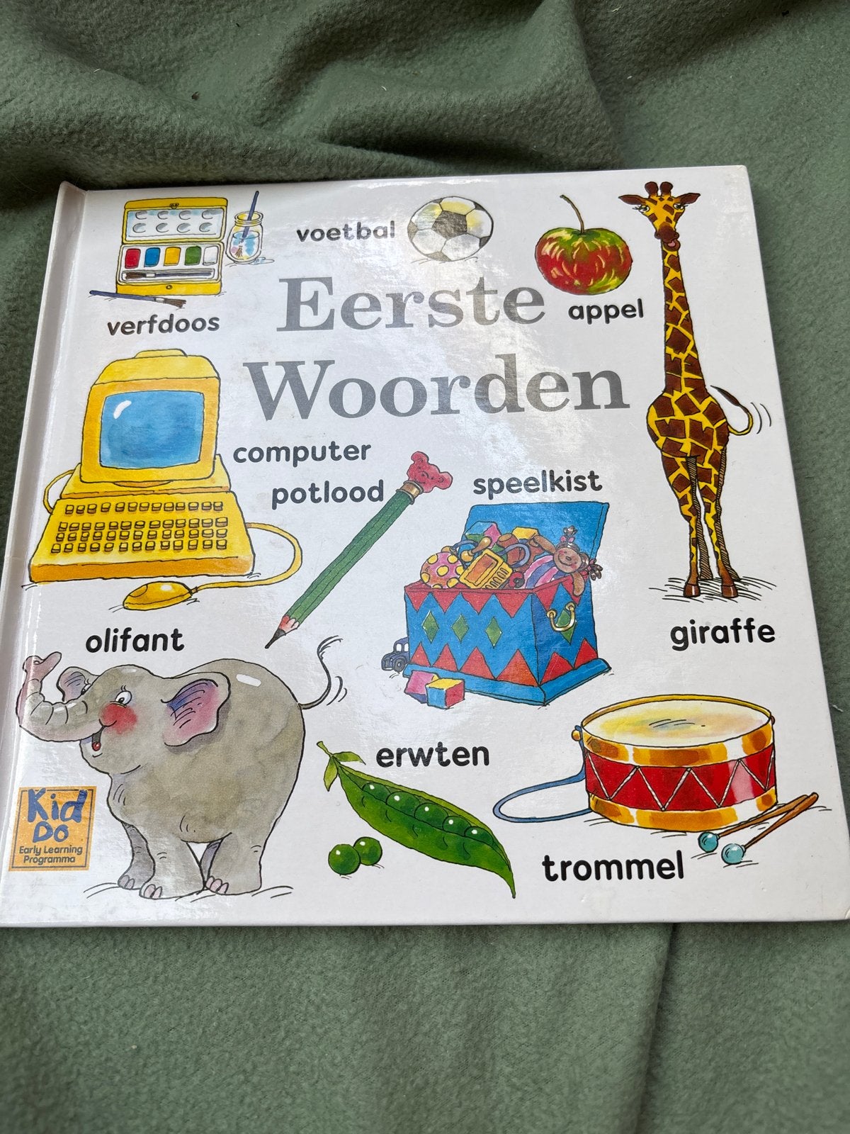 Eerste Woorden Boek - Kid Do Early Learning Programme, Ophalen, Zo goed als nieuw, Uitklap-, Voel- of Ontdekboek, 0 tot 6 maanden