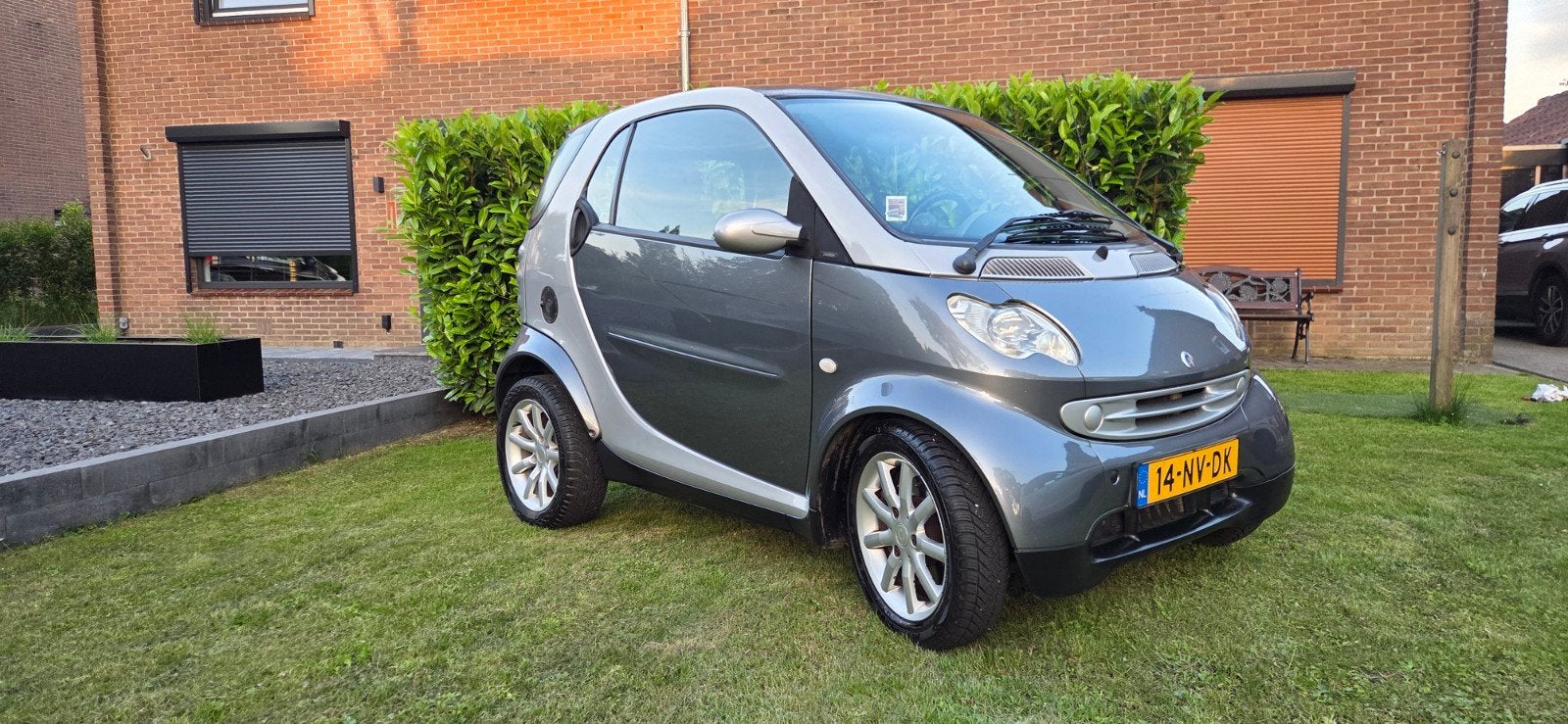 Smart 0.7 City Coupe 45KW AUT 2004 Grijs, Auto's, Airbags, 18 €/maand, 61 pk, Origineel Nederlands