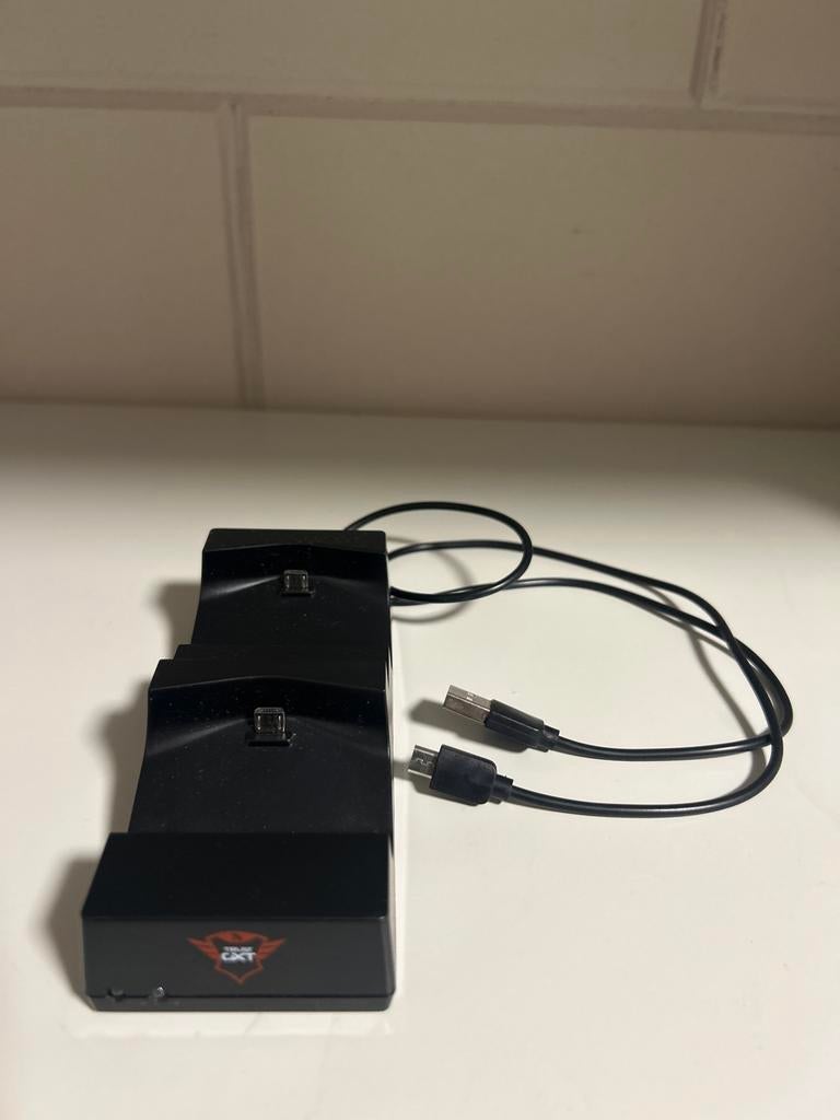 PlayStation Controller Oplader - Dubbel Laadstation, Ophalen of Verzenden, Gebruikt, Voeding, Oplader of Kabel, PlayStation 4