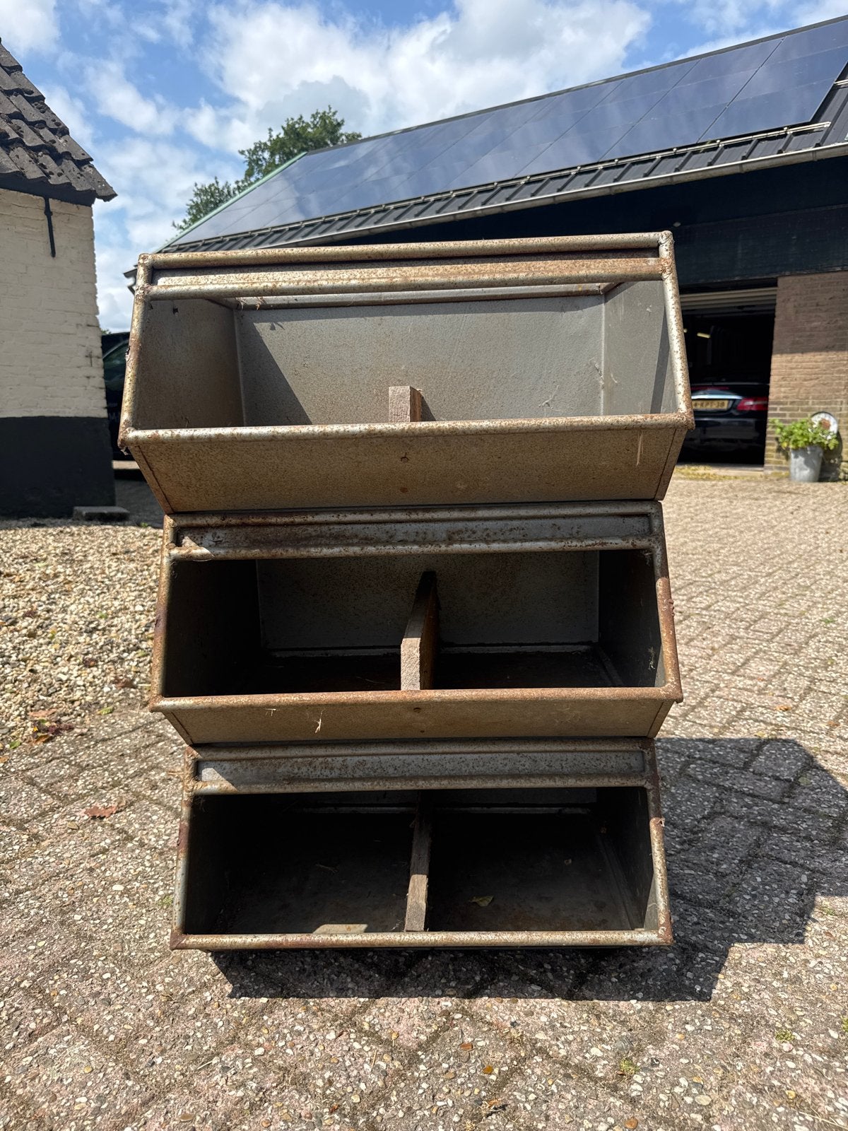 3 Stapelbare Industriële Opbergboxen - Metaal, Ophalen, 50 – 75, Minder dan 50 cm, Gebruikt