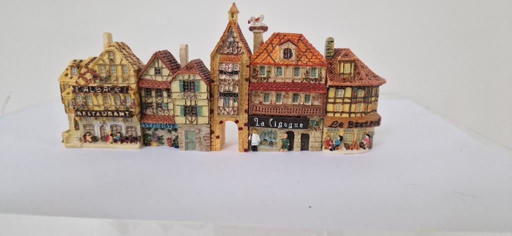 Handbeschilderde decoratieve huisjes/straat, Ophalen of Verzenden, Nieuw, Overige typen