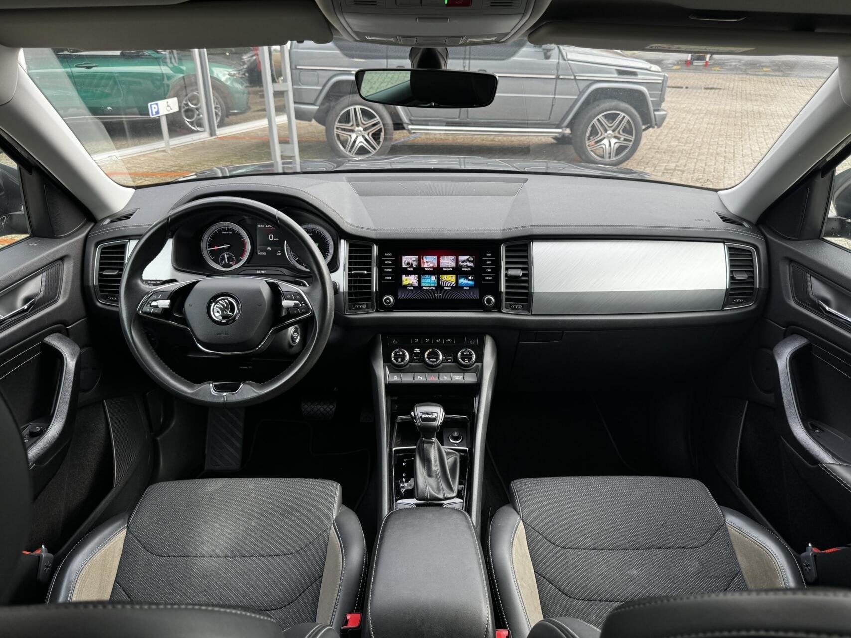 Skoda Kodiaq 1.5 TSI Business BTW|CAM|Carplay|LED|DSG|Keyles, Auto's, 4 cilinders, 150 pk, Leder en Stof, 1499 kg