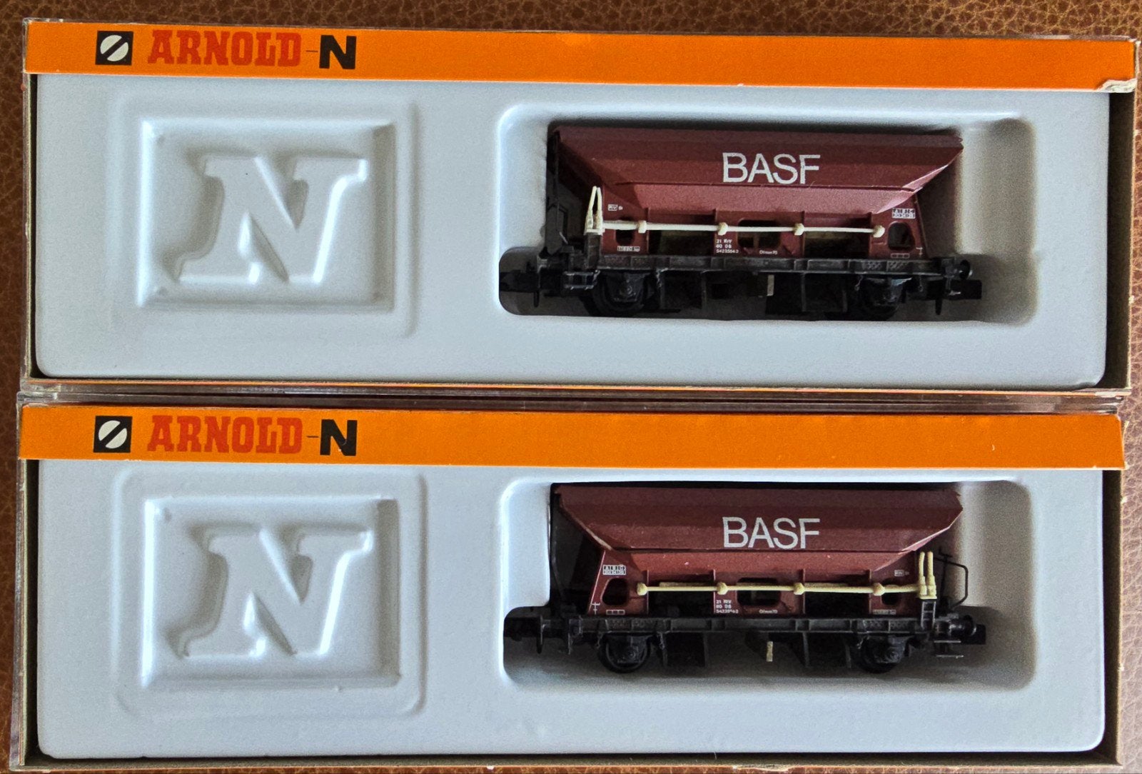 Arnold 2x BASF Laad/Los Wagons Spoor N - Model 4482, Hobby en Vrije tijd, Arnold, Gelijkstroom, Wagon, Ophalen of Verzenden