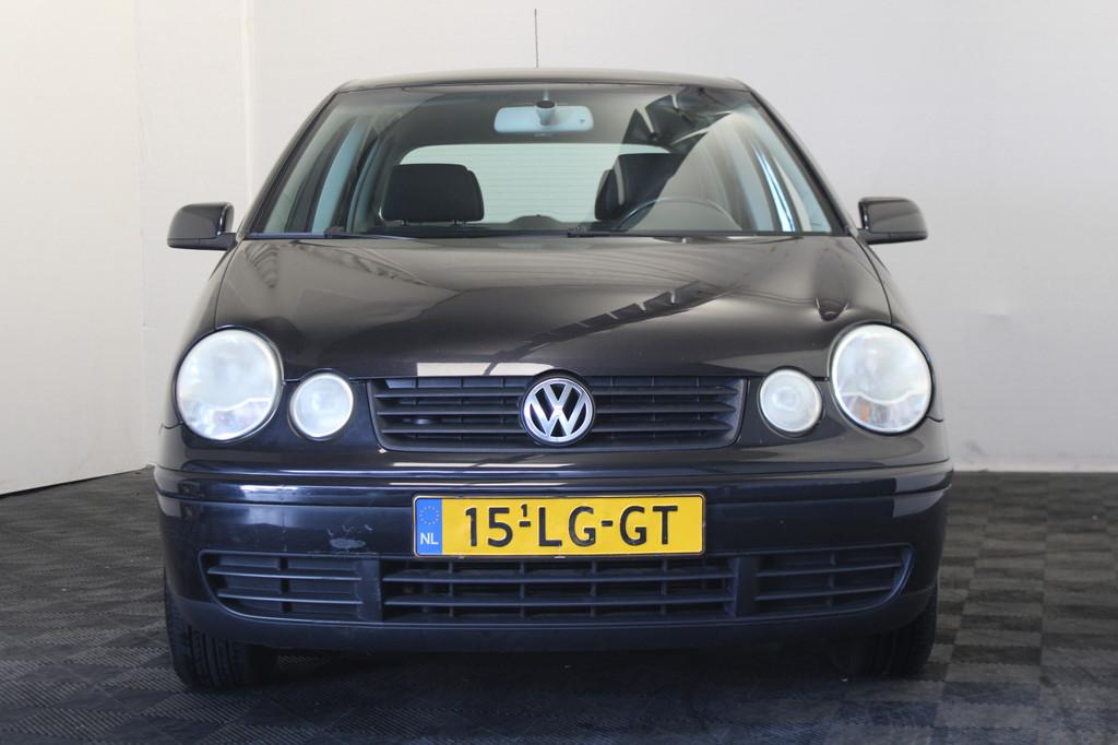 Volkswagen Polo 1.4-16V Highline (bj 2003), Voorwielaandrijving, Zwart, 4 cilinders, Zwart