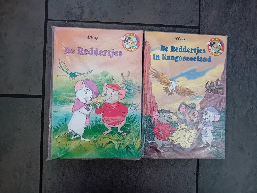 Disney Boekenclub boekje De Reddertjes 2 delen, Verzamelen, Ophalen of Verzenden, Overige figuren, Gebruikt, Beeldje of Figuurtje