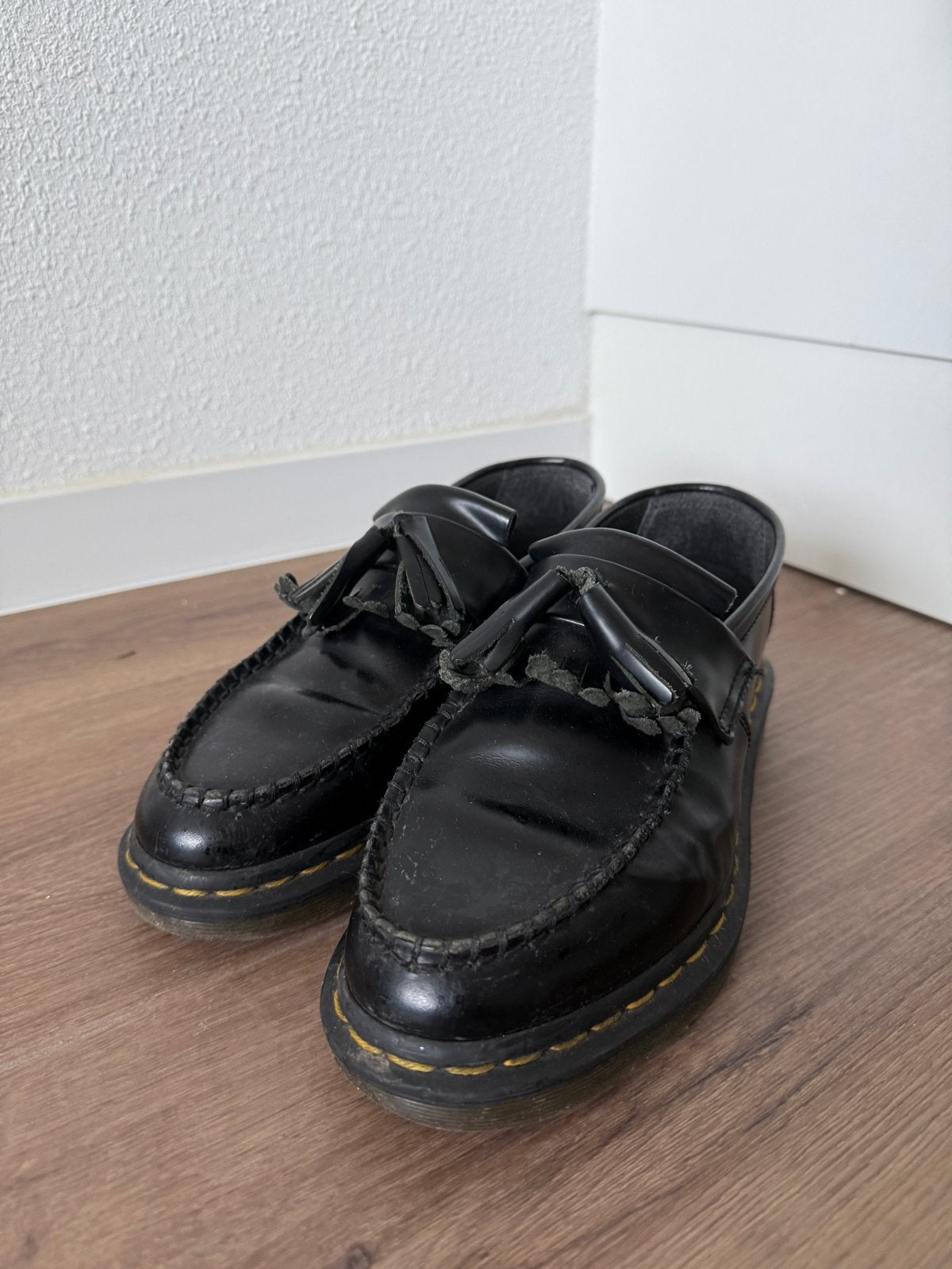 Dr. Martens Adrian Tassel Loafers - Zwart Leer, Kleding | Dames, Ophalen of Verzenden, Gedragen, Instappers, Zwart
