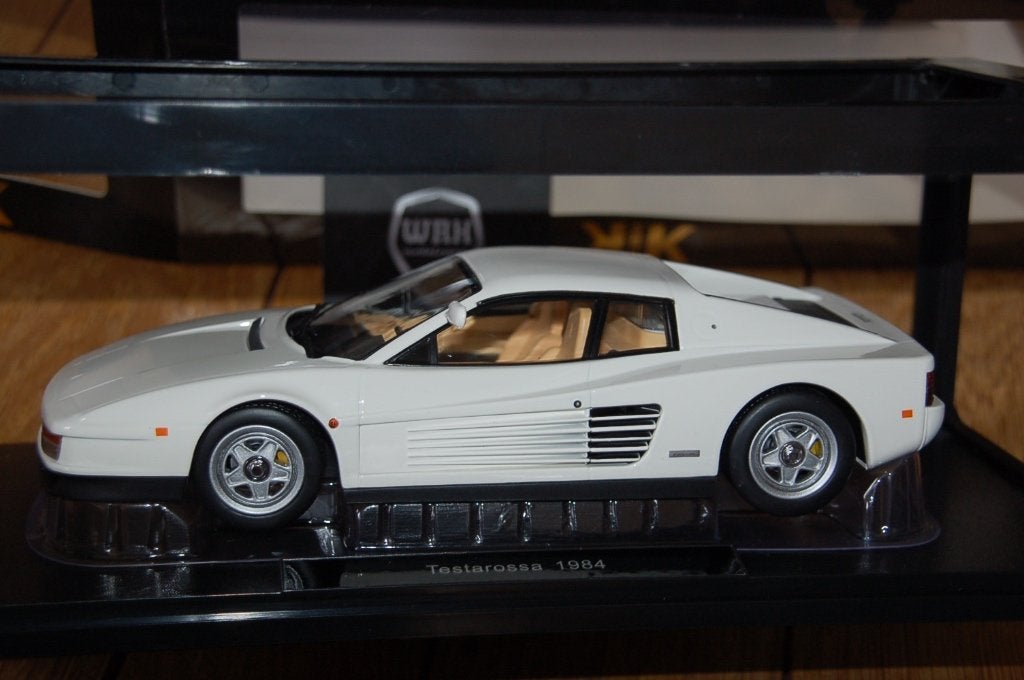 1:18 FERRARI TESTAROSSA US Miami Vice KK models WRH, Hobby en Vrije tijd, Modelauto's | 1:18, Verzenden, Zo goed als nieuw, Auto