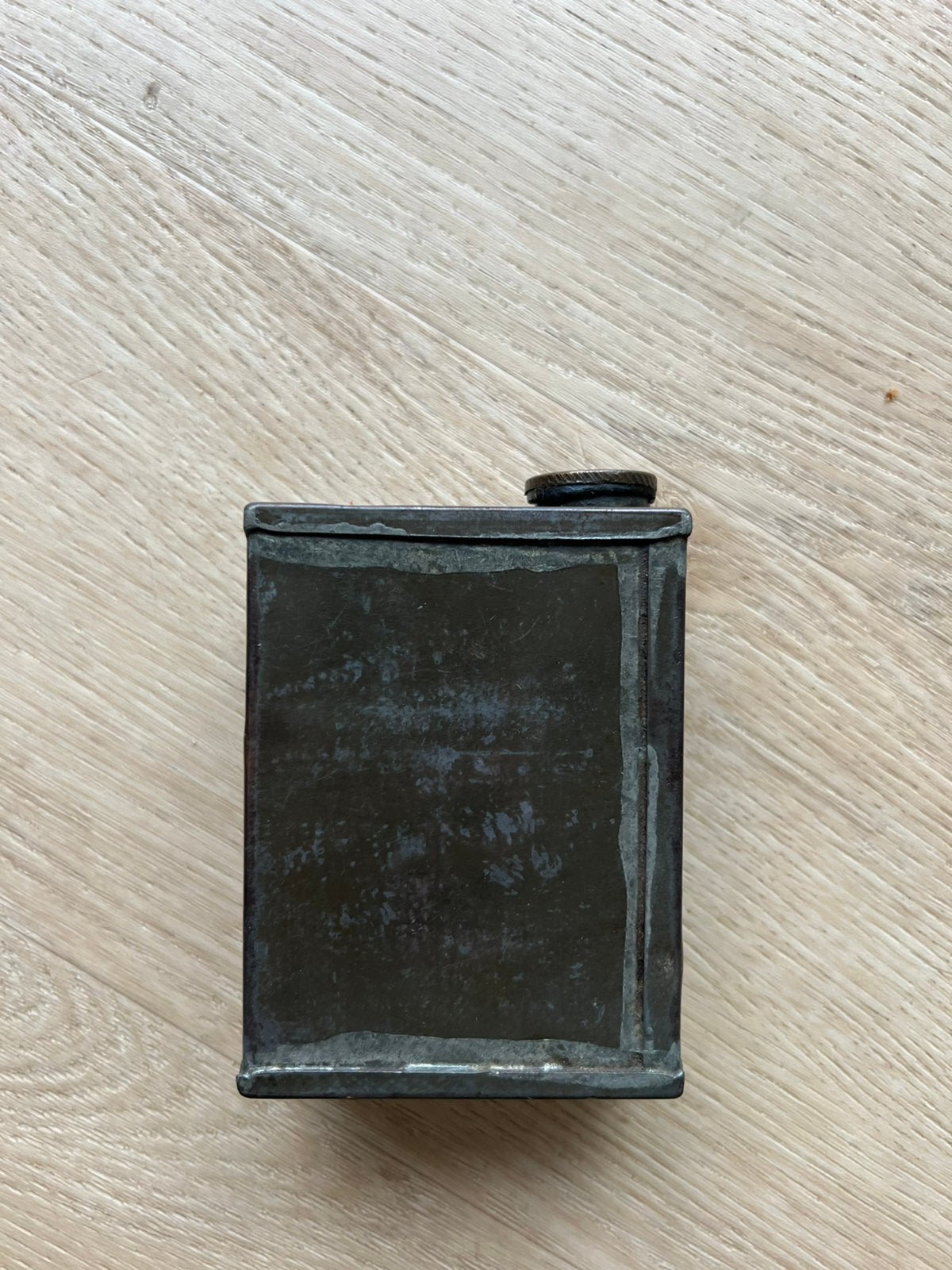 Olie busje brits wo2, Verzamelen, Ophalen of Verzenden, Landmacht, Engeland, Hulzen of Bodemvondsten
