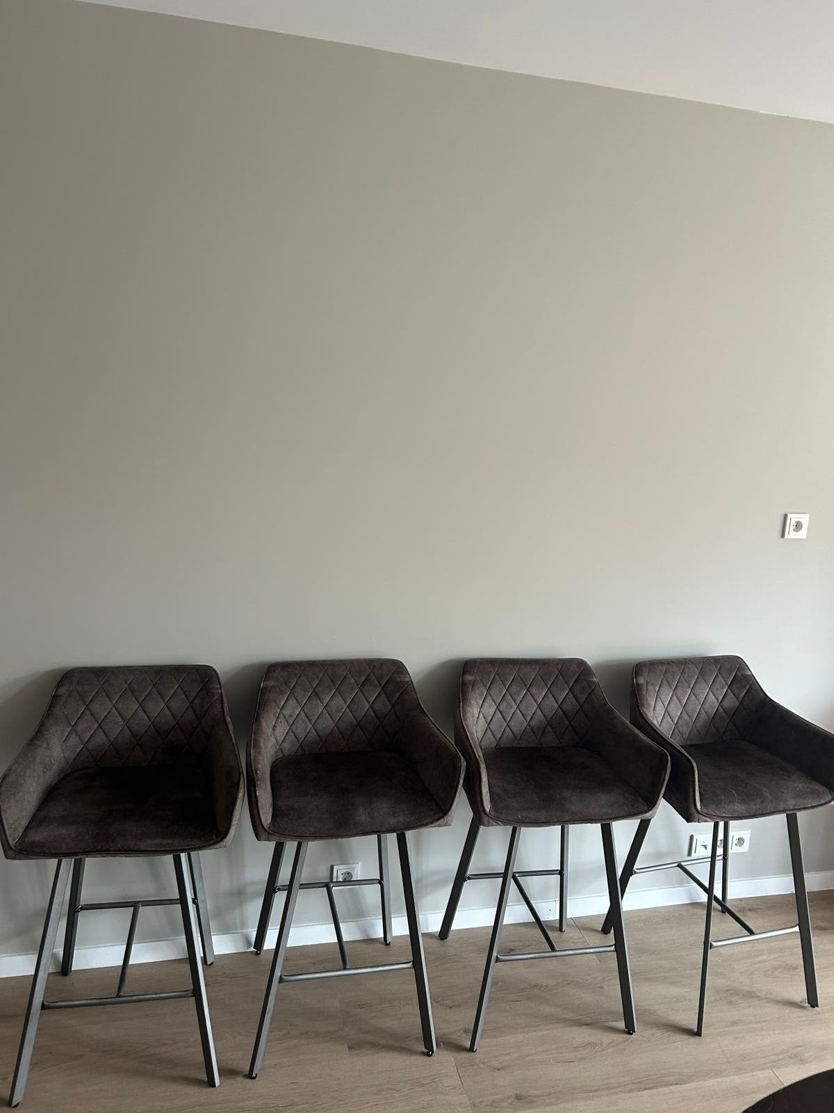 4 barkrukken / barstoelen - Taupe - Velours, Huis en Inrichting, Ophalen, Gebruikt, Met voetsteun, 90 cm of meer