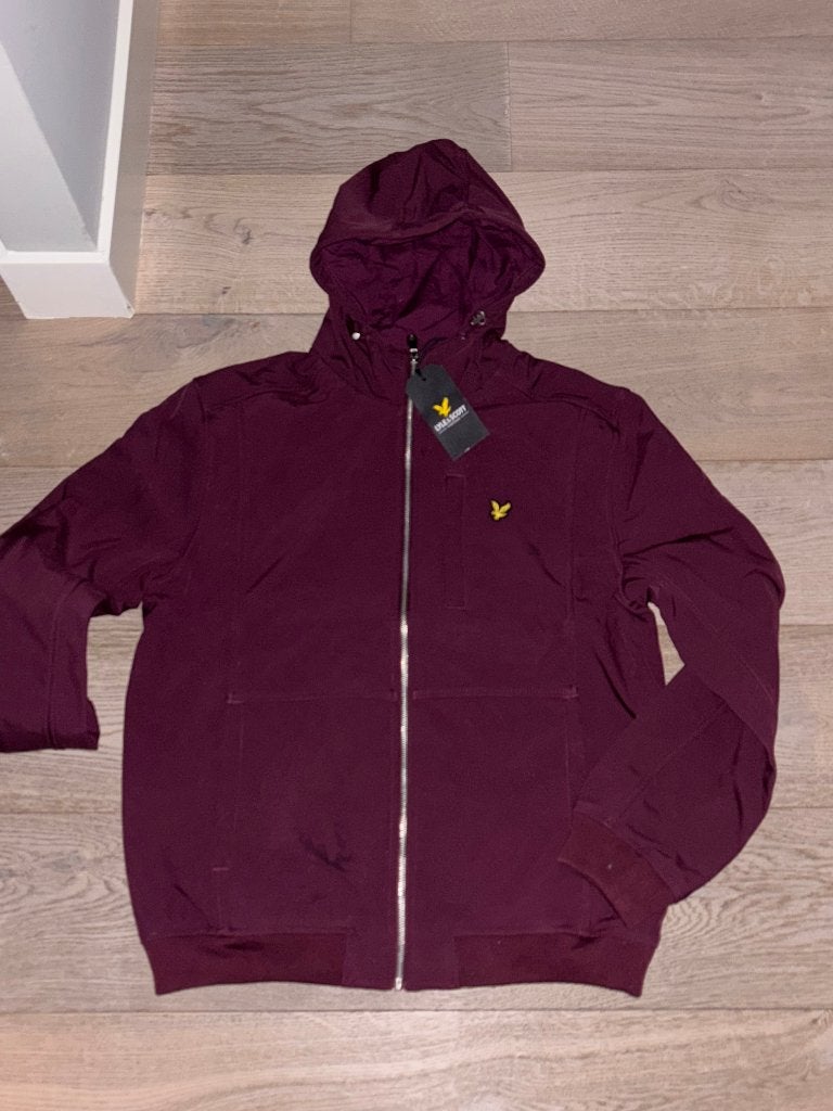 Lyle & Scott softshell jacket heren burgundy Nieuw, Kleding | Heren, Jassen | Zomer, Ophalen of Verzenden, Nieuw, Overige kleuren