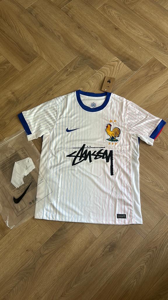 Frankrijk voetbal shirt, Sport en Fitness, Voetbal, Maat M, Ophalen of Verzenden, Nieuw, Shirt