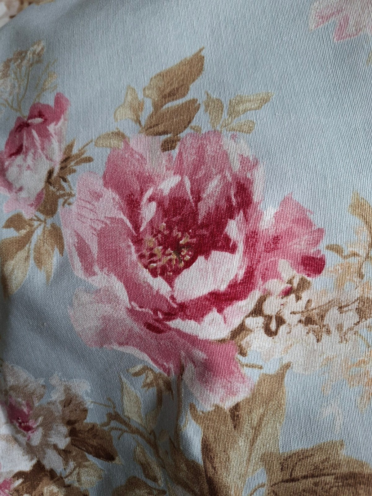 Lichtblauwe gordijnen met rozen, 2 delen, Blauw, Ophalen of Verzenden, Zo goed als nieuw, Gordijn