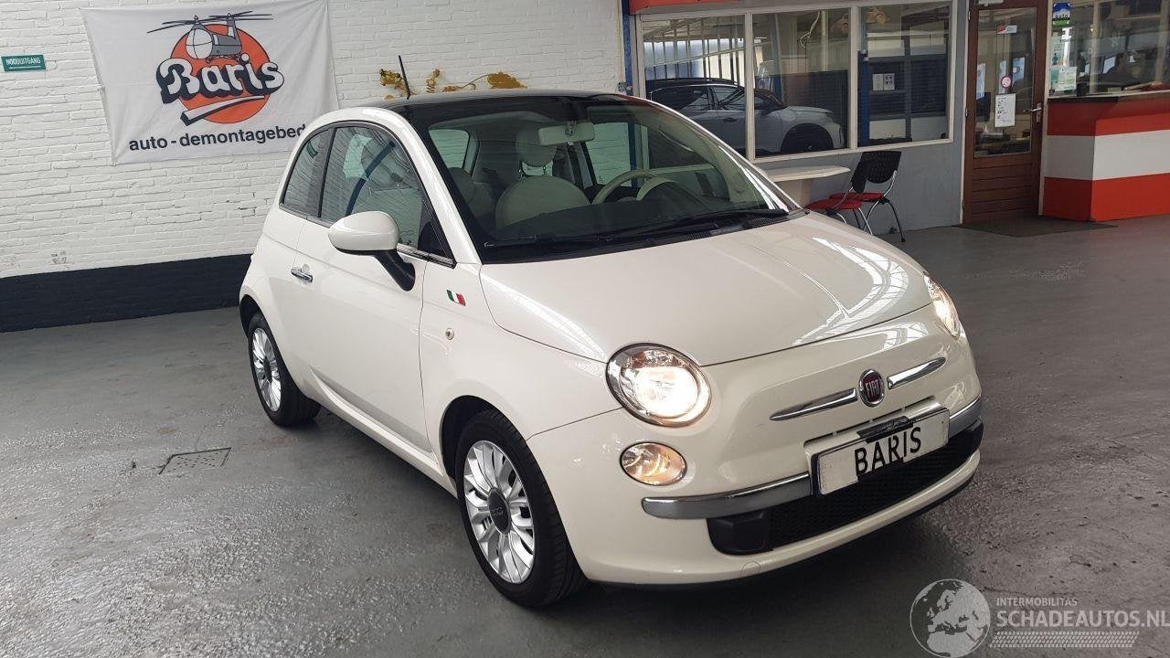Fiat 500 0.9 TWINAIR BENZ 875CC 59KW 80PK (bj 2015), Webaccessibility@stellantis.com, Wit, Handgeschakeld, Taurusavenue 1 ,2132 LS, Hoofddorp, Nederland