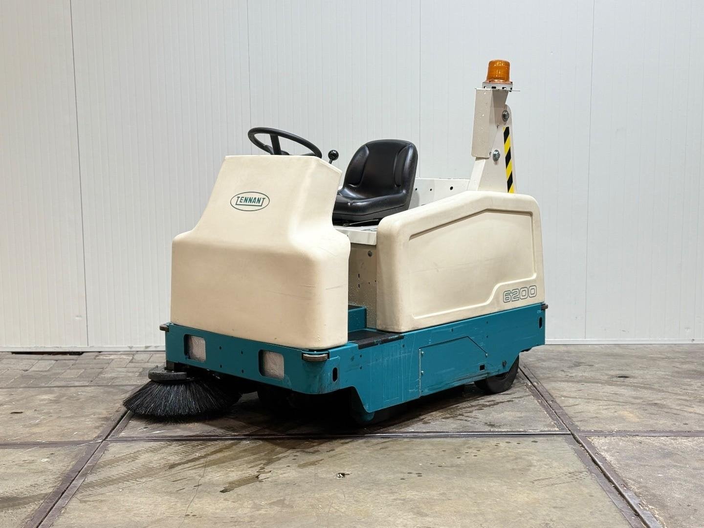 Tennant 6200 Opzit veegmachine BJ 2018 36V 627 UUR! HL1286
