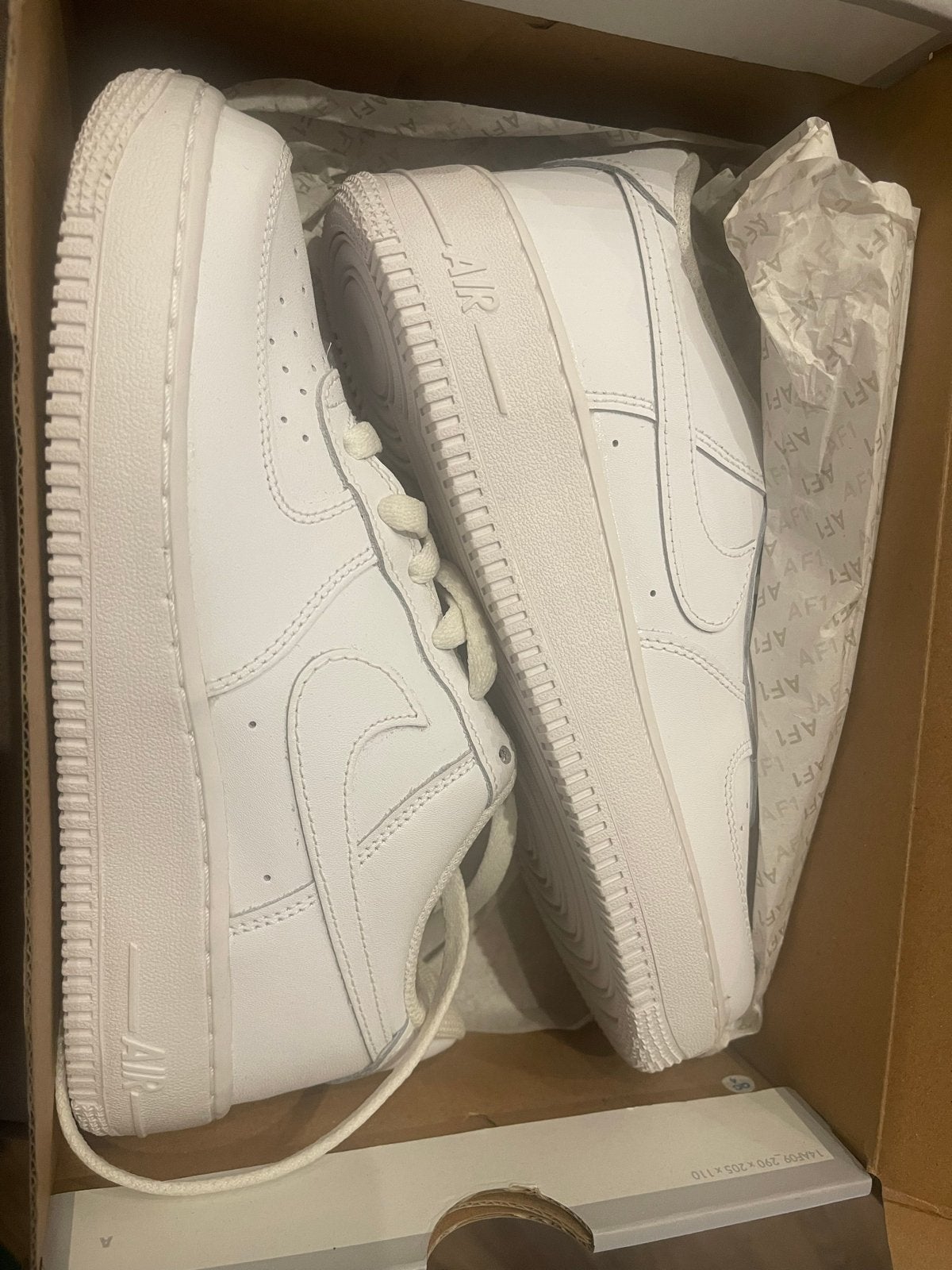 Nike Air Force 1 - Nieuw in doos - Maat 38,5, Ophalen of Verzenden, Nieuw, Wit, Sneakers of Gympen