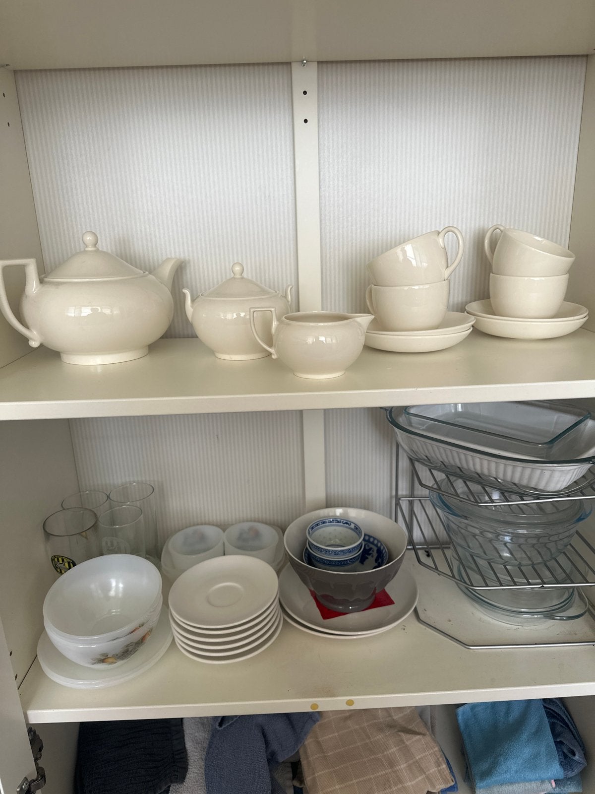 Wedgwood Queen's Ware Traditional serviesonderdelen, Ophalen, Klassiek, Zo goed als nieuw, Kop(pen) en/of Schotel(s)