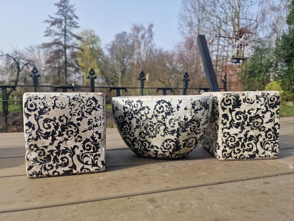 Barok bloempotten 3 stuks, Ophalen, Gebruikt, Rond, Aardewerk