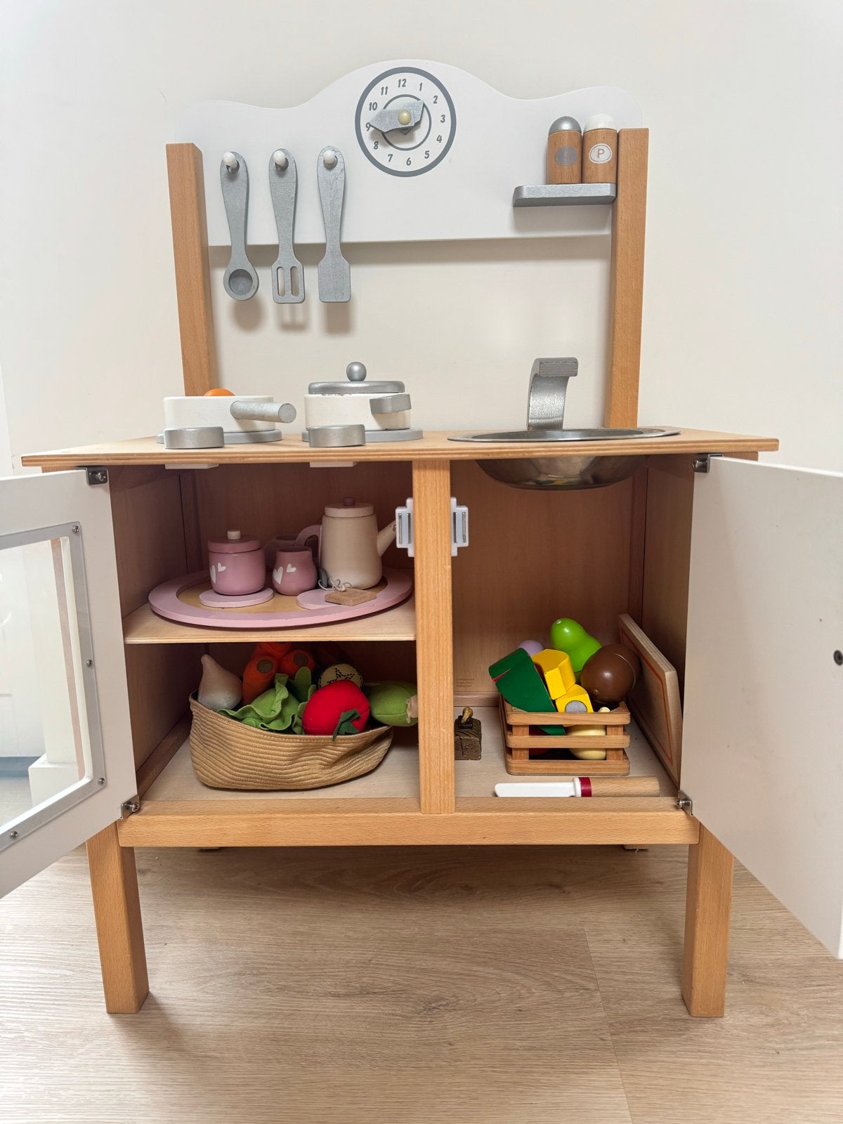 Houten speelkeuken met veel leuke accessoires, Ophalen, Zo goed als nieuw, Jongen of Meisje