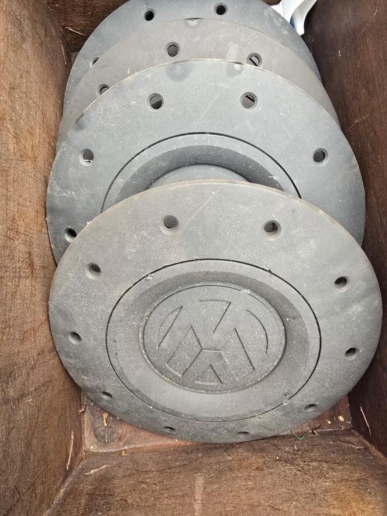 Wieldoppen VW, Ophalen