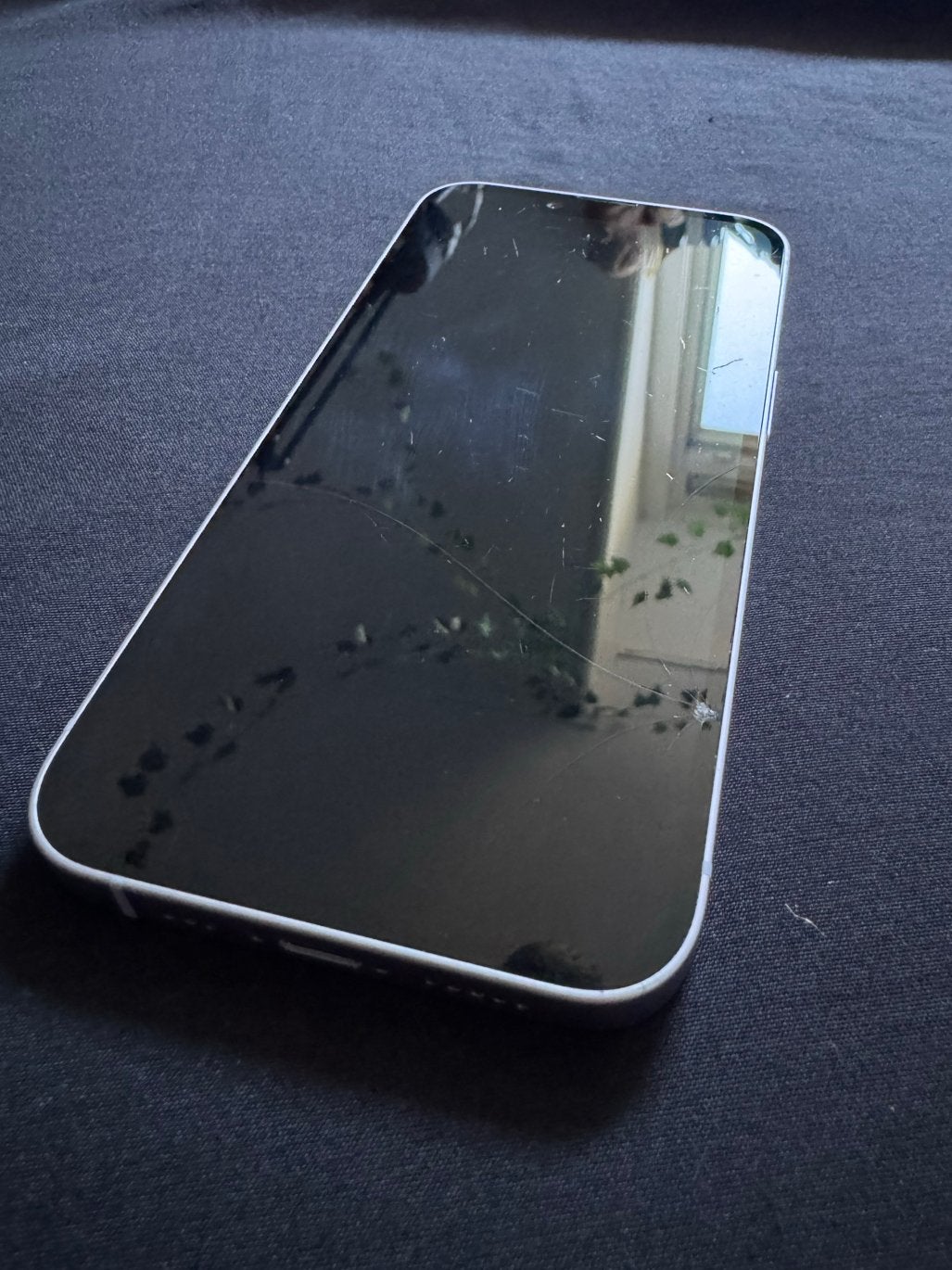 iPhone 14 - Gebruikt met zichtbare krassen, Zwart, Ophalen of Verzenden, Zonder abonnement, IPhone 14