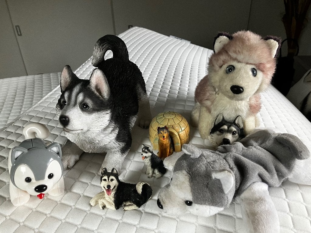 Husky verzameling, beeldjes en pluche, Ophalen of Verzenden, Zo goed als nieuw, Hond of Kat, Beeldje of Figuurtje
