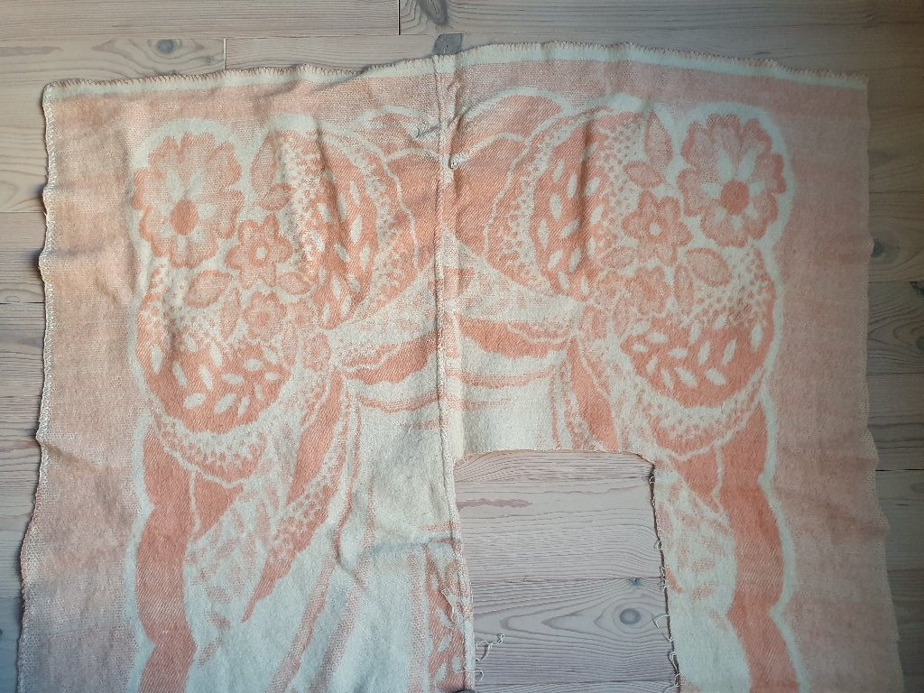 oude retro/ vintage deken, gehavend, Gebruikt, Wol, Overige kleuren, Verzenden