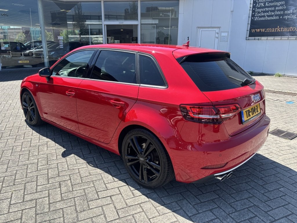 Audi A3 Sportback 1.5 TFSI CoD S-Line Leder Navi Cruise Clim, Gebruikt, 4 cilinders, 150 pk, Leder