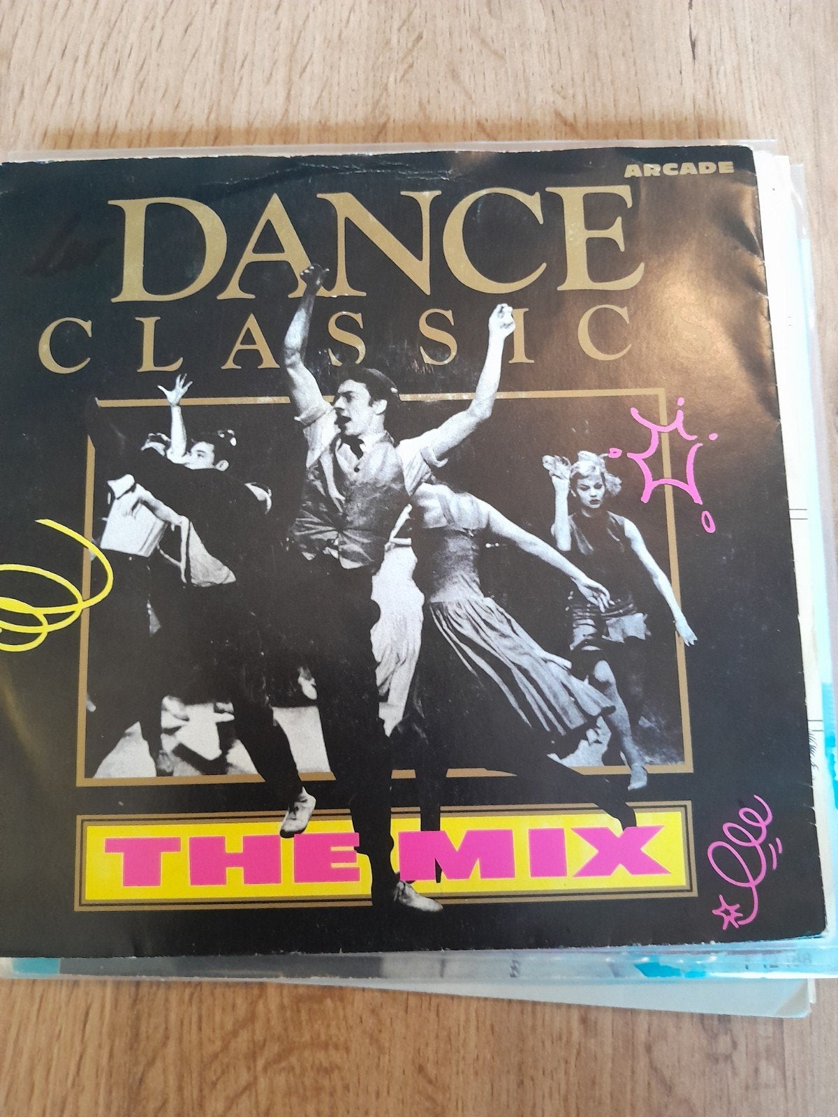 dance classics 7inch the mix, Ophalen of Verzenden, Zo goed als nieuw