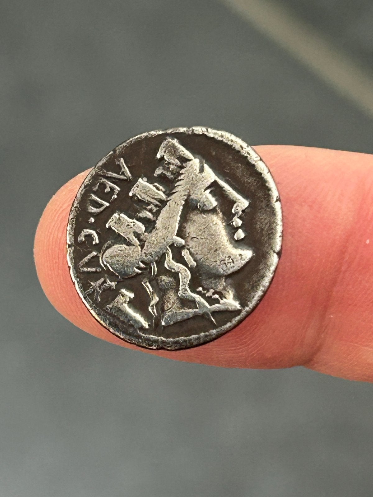 ROMEINSE REPUBLIEK AR denarius 84 v.Chr. P. Fourius Crassipe, Ophalen of Verzenden, Losse munt, Zilver