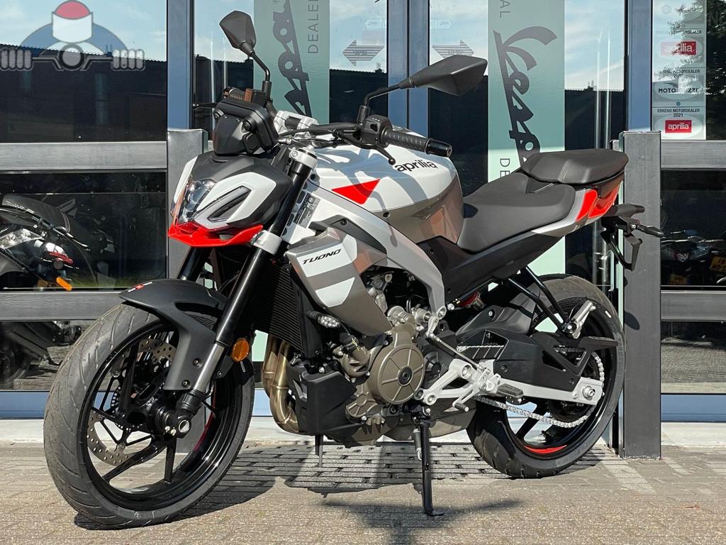 Aprilia Tuono 457  Puma Grey 2026 voorraad korting!, Motoren, 2 cilinders, Bedrijf, Onbekend, APRILIA