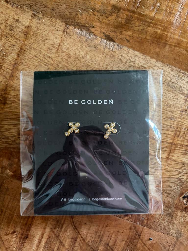 Nieuwe oorbellen Be Golden gouden kruisjes met strass, Overige materialen, Nieuw, Ophalen of Verzenden, Knopjes of Stekers