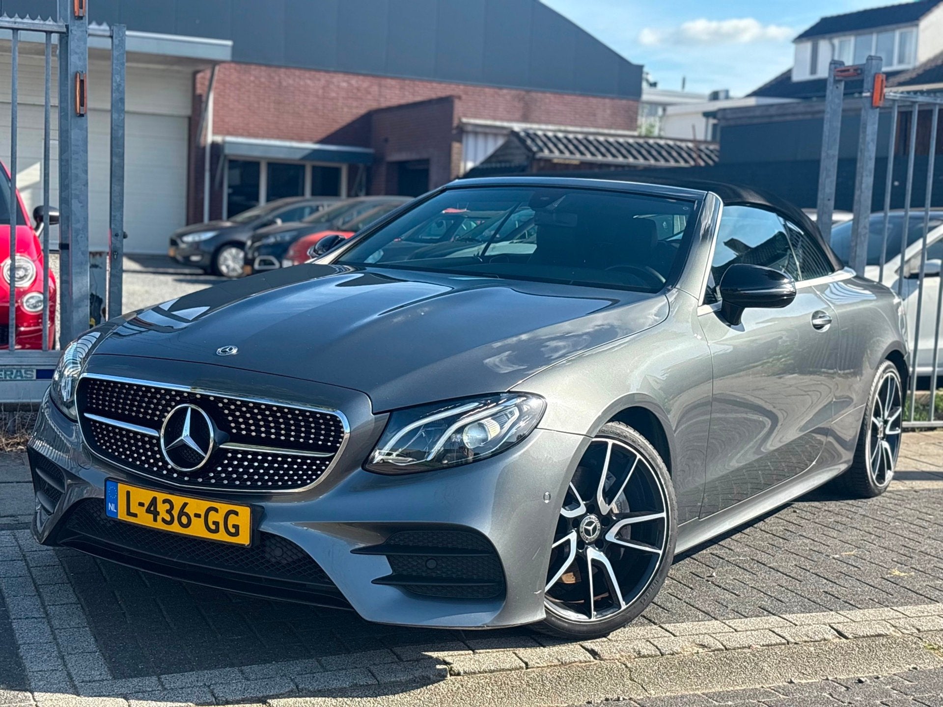 Mercedes-Benz E-klasse Cabrio 200 AMG Line | LED | 19” LMV, Automaat, Achterwielaandrijving, 4 cilinders, Cabriolet