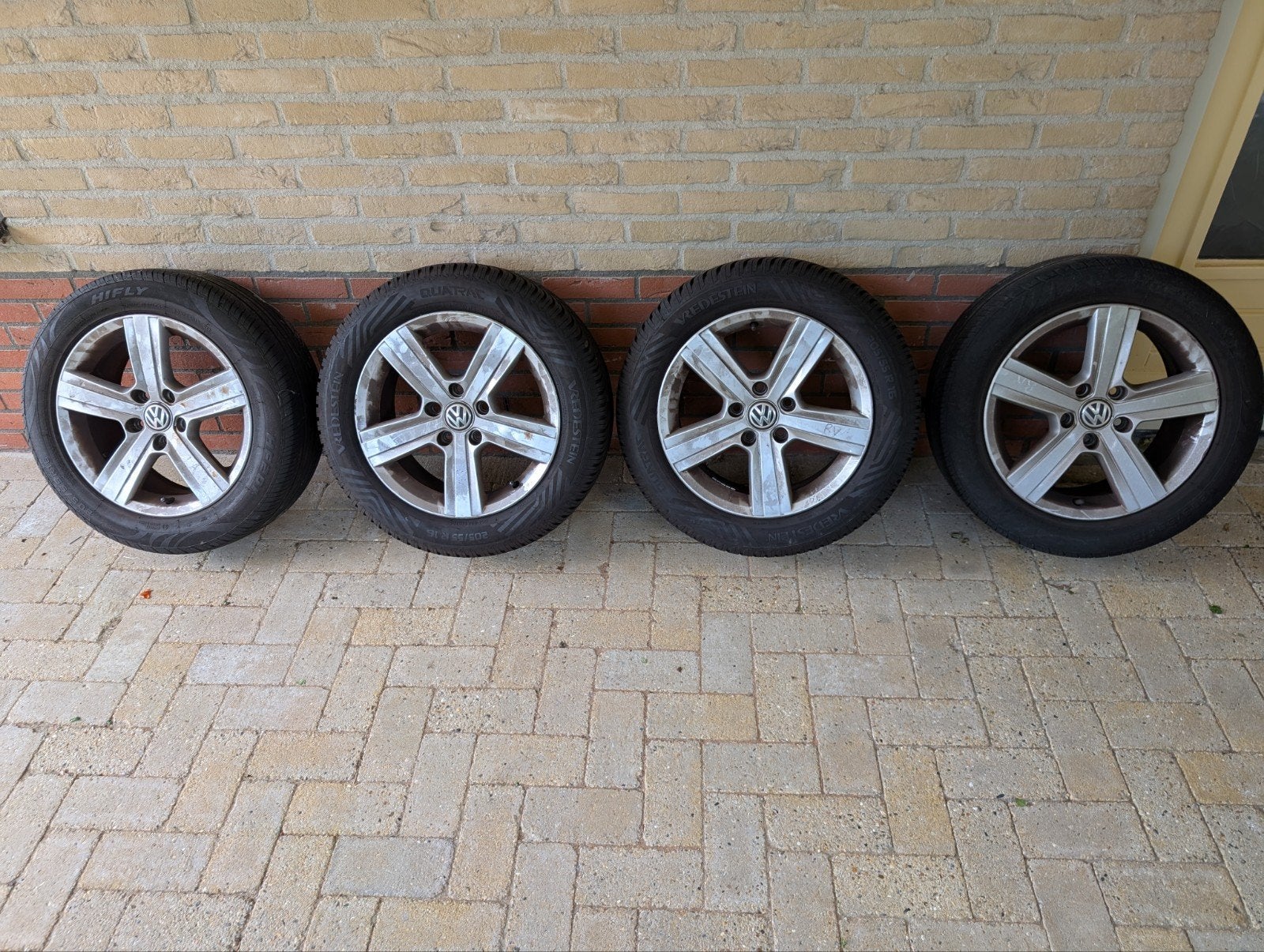 Originele VW Golf 7 velgen 16inch (4 stuks) met banden, Auto-onderdelen, Banden en Velgen, Ophalen, 16 inch, Banden en Velgen