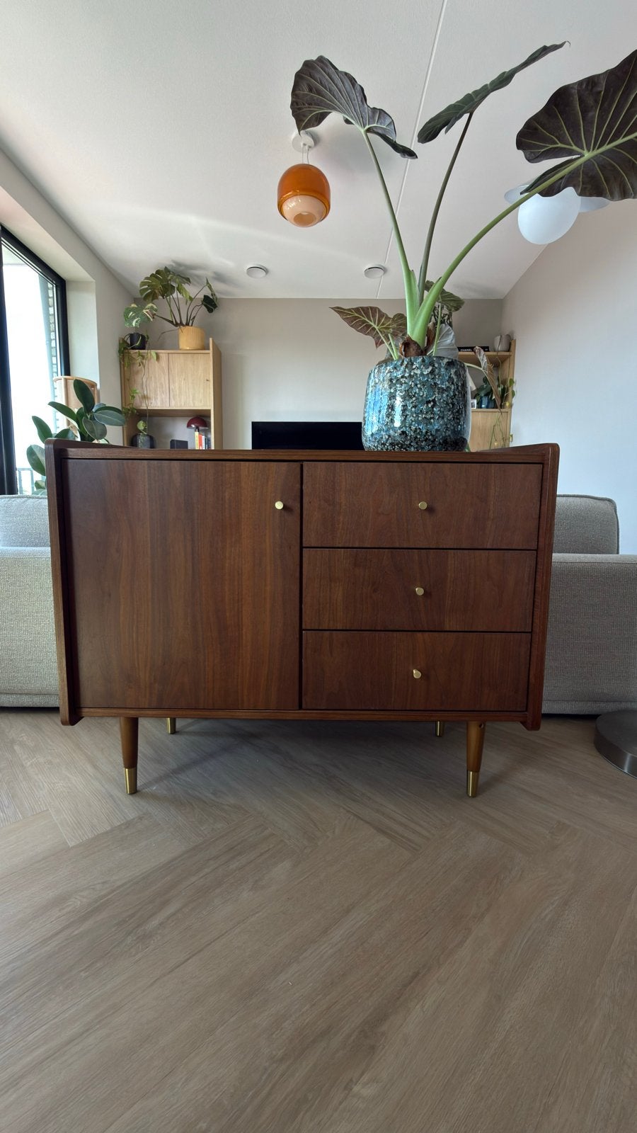 Stijlvol retro dressoir met lades en deur, Ophalen, Met deur(en), 50 tot 100 cm, Zo goed als nieuw